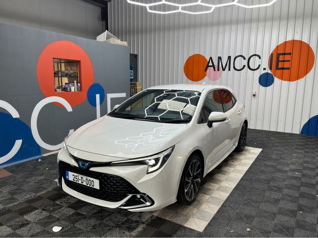 Image for 2025 Toyota Corolla €30950 2025 TOYOTA COROLLA SPORT HYBRID GZ 1.8 AUTOMATIC / CRUISE CONTROL / REVERSE CAMERA / HEATED SEATS AND MORE