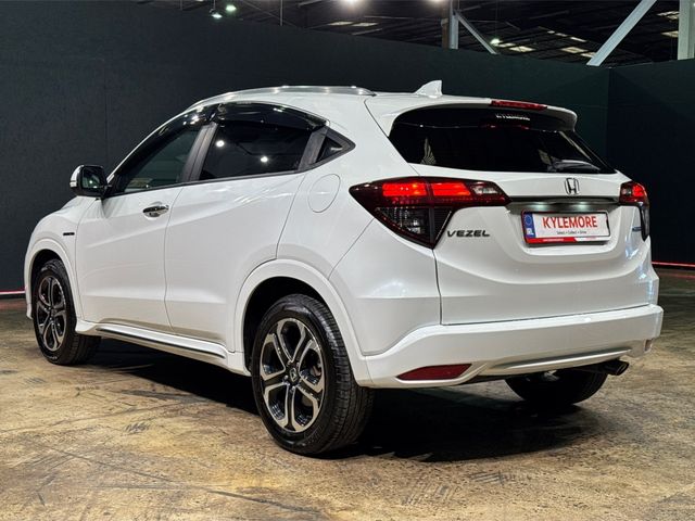 Image for 2021 Honda Vezel 1.5 HYBRID - FACTORY ALLOYS - HALF BLACK LEATHER - PADDLE SHIFT - RADAR CRUISE CONTROL - HEATED SEAT - REAR CAMERA