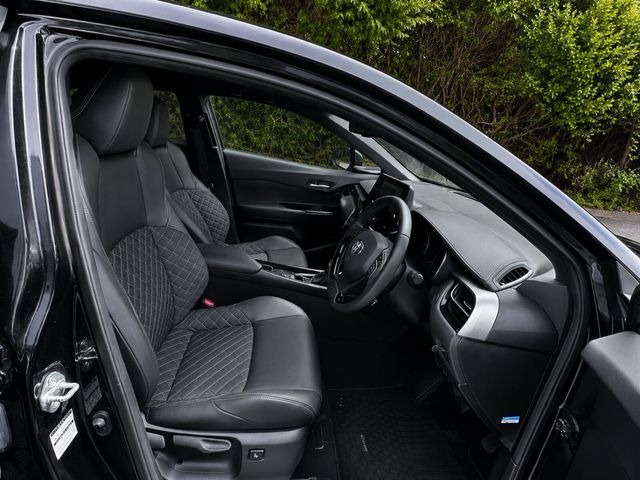 Image for 2022 Toyota C-HR 1.8 HYBRID LUNA
