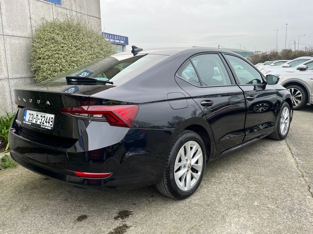 Image for 2023 Skoda Octavia AMBITION 2.0 TDI DIESEL 