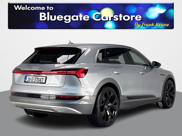 Image for 2021 Audi e-tron 50 TECHNIK**NEW 22"ALLOYS BLACK LEATHER INTERIOR**FRONT HEATED SEATS**TOUCH SCREEN MEDIA DISPLAY**APPLECARPLAY**REVERSE CAMERA**DRIVE SELECT MODES**ELECTRIC TAILGATE**MULTIFUNCTIONAL STEERING WHEEL**