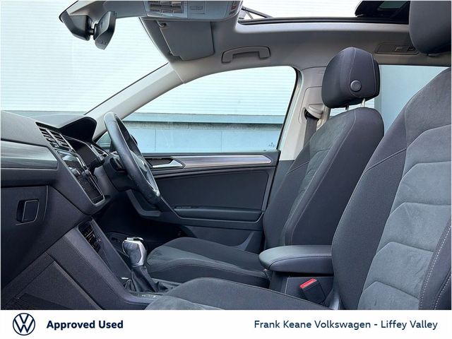Image for 2024 Volkswagen Tiguan Allspace ELEGANCE AUTO 2.0TDI DSG 150HP *SILVER METALLIC* *7-SEATER* *SUNROOF* *20 KAPSTADT ALLOYS* *ELECTRIC TAILGATE* *REAR VIEW CAMERA* *HEATED SEATS* *PCP AVAILABLE FROM €359PM*