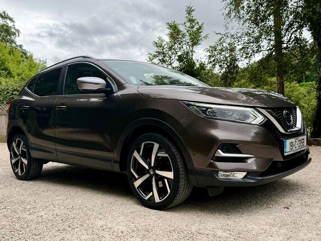 Image for 2019 Nissan Qashqai TEKNA+ DIG-T 160PS *Leather…Panoramic Roof…Huge Specification*