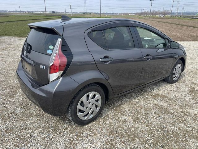 Image for 2015 Toyota Aqua 152 S