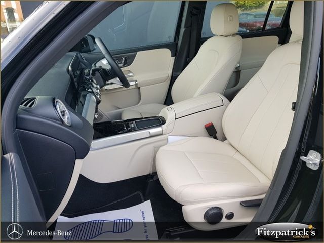 Image for 2025 Mercedes-Benz GLB Class 200d Progressive 7S * panroof