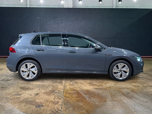 Image for 2023 Volkswagen Golf 2.0 TDI AUTOMATIC - STYLE EDITION - REVERSE CAMERA/PARKING SENSORS