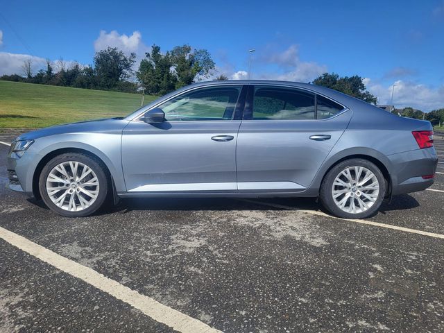 Image for 2021 Skoda Superb 