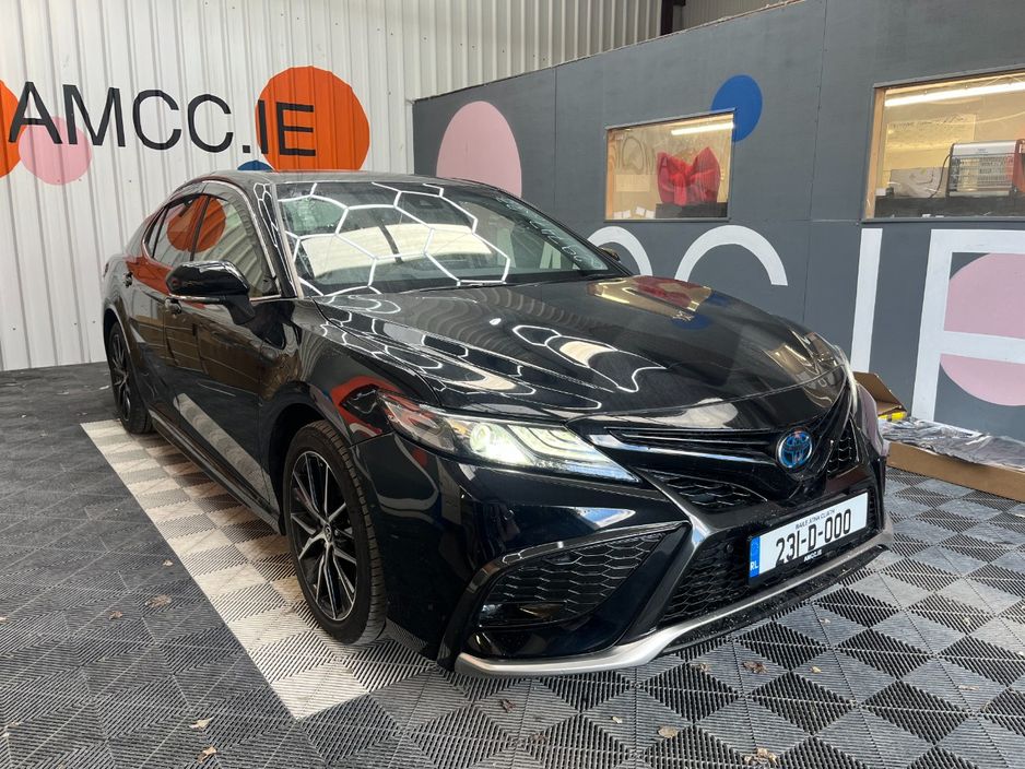 Image for 2023 Toyota Camry 2023 TOYOTA CAMRY WS 2.5 AUTOMATIC / CRUISE CONTROL / PARKING CAMERA / ELECTRIC MEMORY & HEATED SEATS / PADDLE SHIFTERS / PANORAMIC SUNROOF AND MORE