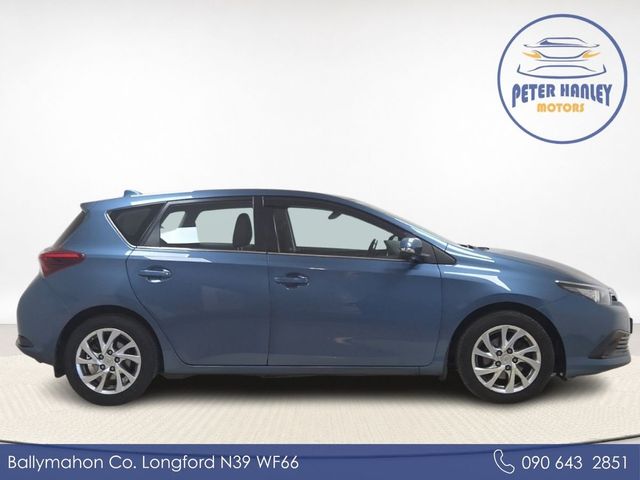 Image for 2016 Toyota Auris 1.4 D-4D (90) 5Dr Luna