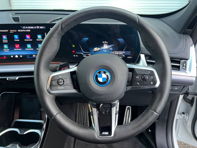 Image for 2025 BMW iX1 EDRIVE20 M-SPORT ** AS NEW ** // 2100 KM // APPLE CARPLAY/ANDROID AUTO // M-SPORT HEATED SEATS
