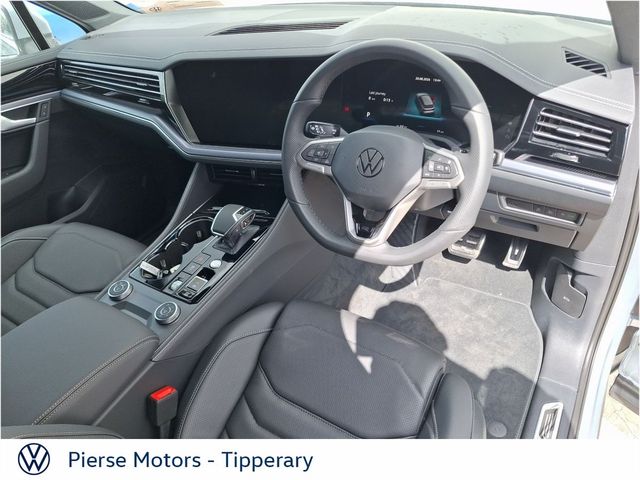 Image for 2026 Volkswagen Touareg 3.0TDI 231HP R LINE 4M DSG