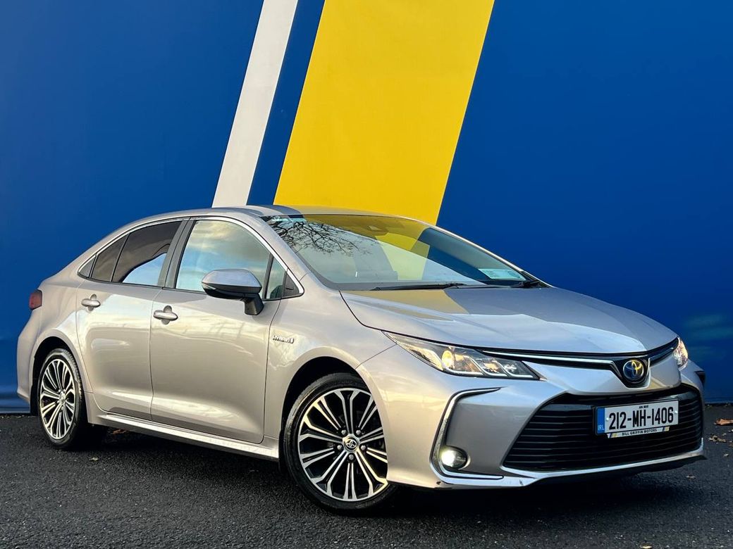 Image for 2021 Toyota Corolla LUNA SPORT 1.8 HYBRID // LEATHER HEATED SEATS // DIGITAL CLUSTER // DIAMOND CUT ALLOYS