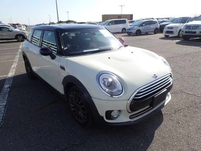 Image for 2019 Mini Clubman 2.0D CLUBMAN BLACK SERIES 2.0 DIESEL AUTOMATIC // PRIVACY PACK // APPLE CARPLAY // CRUISE AND LIMIT // REVERSING CAMERA W/ PARK ASSIST // STUNNING EXAMPLE // AA APPROVED DEALER 2026