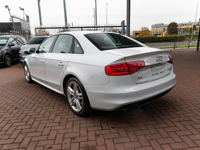 Image for 2016 Audi A4 