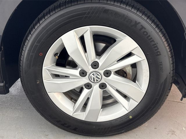 Image for 2019 Volkswagen Polo TRENDLINE 1.0 MANUAL 5SPEED**BLACK CLOTH INTERIOR**MULTIFUNCTIONAL STEERING WHEEL**TOUCH SCREEN MEDIA DISPLAY**BLUETOOTH**AIR CONDITIONING**FINANCE ARRANGED**