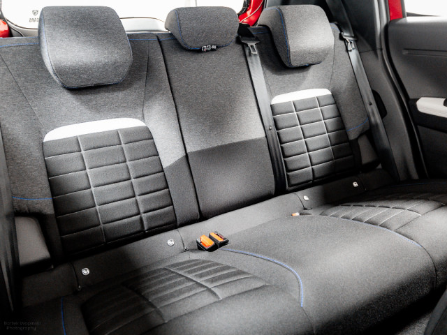 Image for 2026 Citroen C3 ë-Plus 44kWh 115HP - Bi-Tone