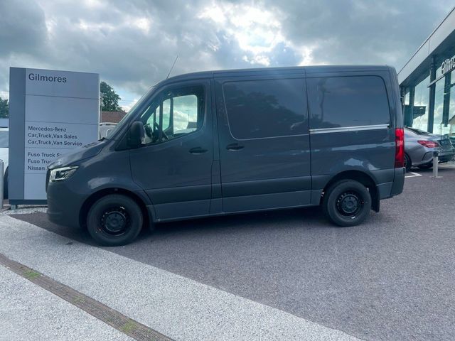 Image for 2025 Mercedes-Benz Sprinter 211 Compact Low Roof Manual