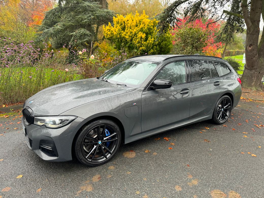 Image for 2021 BMW 3 Series 330E M SPORT PRO EDITION
