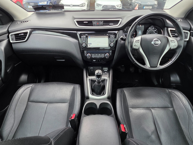 Image for 2016 Nissan Qashqai 1.5 DCI TEKNA // PANORAMIC ROOF // FULL LEATHER INTERIOR