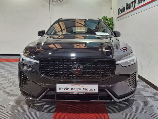 Image for 2024 Volvo XC60 T6 RECHARGE BLACK EDITION PLUS AWD AUTOMATIC **ONE OWNER / APPLE CARPLAY / BLIND SPOT ASSIST / ELECTRIC SUNROOF / ELECTRIC BOOTLID / HARMAN KARDON SOUND / 360 DEGREE CAMERA / VOLVO WARRANTY 09/2027**