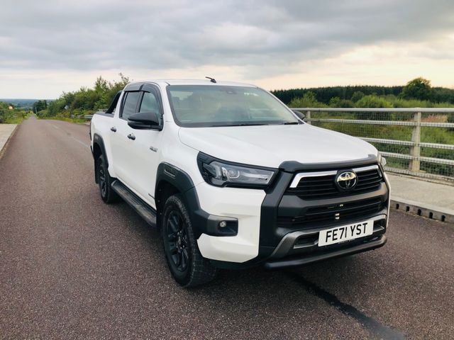 Image for 2021 Toyota Hilux INVINCIBLE X 4WD D-4D DCB