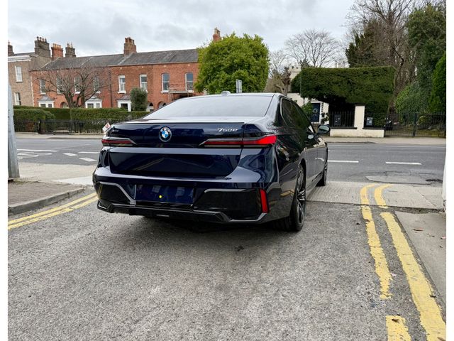 Image for 2023 BMW 7 Series *STUNNING COLOUR COMBO* 750E M-SPORT PRO X-DRIVE AUTO 4DR