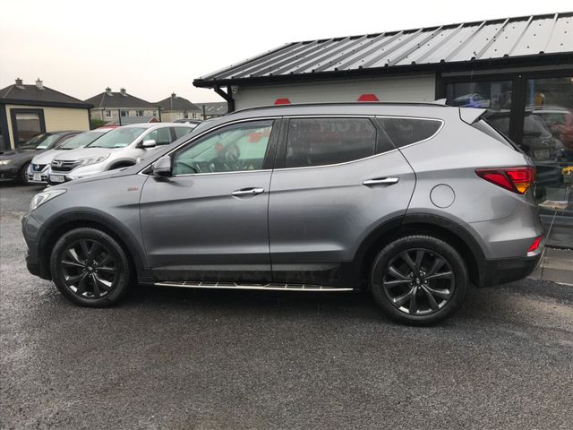 Image for 2017 Hyundai Santa Fe 