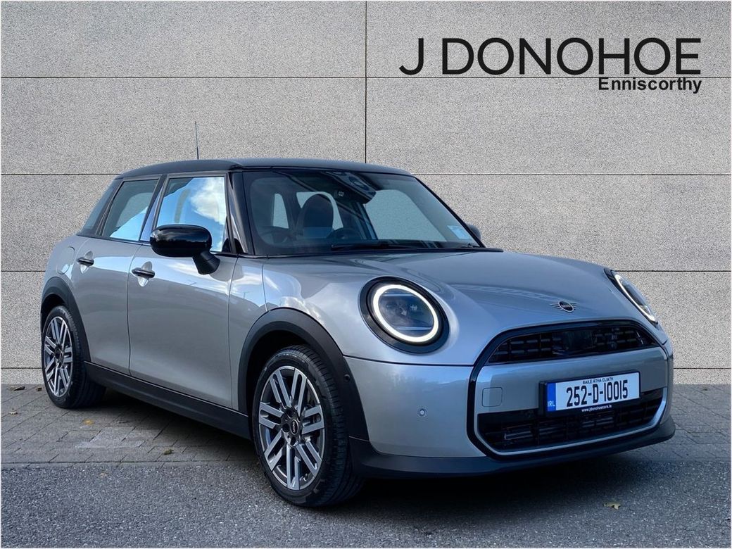 Image for 2025 Mini Cooper Cooper Classic Auto