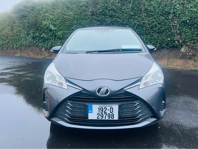 Image for 2019 Toyota Vitz REVERSE CAM // MULTI-FUNC WHEEL // PRIVACY GLASS