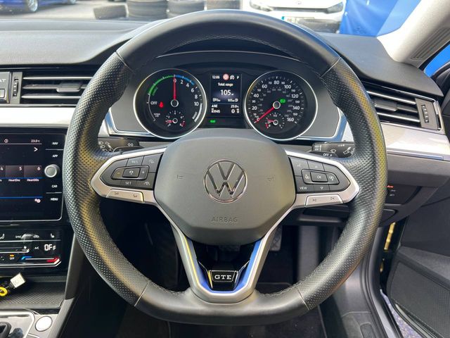 Image for 2022 Volkswagen Passat GTE 1.4 TSI PLUG-IN HYBRID AUTO // LEATHER HEATED SEATS // APPLE CARPLAY/ANDROID AUTO // ADAPTIVE CRUISE CONTROL