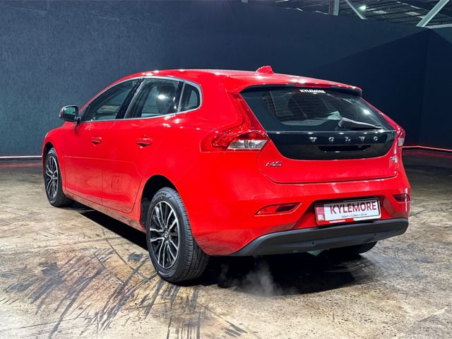 Image for 2020 Volvo V40 1.5L AUTOMATIC - REVERSE CAMERA - CRUISE CONTROL