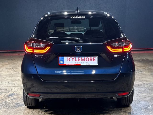 Image for 2021 Honda Fit AUTOMATIC HYBRID 1.5L - HEATING / AC CONTROLS - REVERSE CAMERA - CRUISE CONTROL - LANE KEEP ASSIST - MULTI FUNCTION STEERING WHEEL