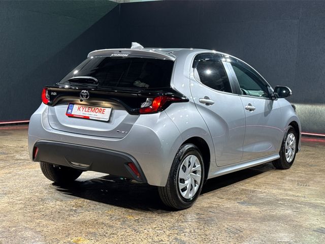 Image for 2024 Toyota Yaris HYBRID - TOYOTA SAFETY SENSE - CRUISE CONTROL - PUSH BUTTON STOP/START - 360 REVERSE CAMERA