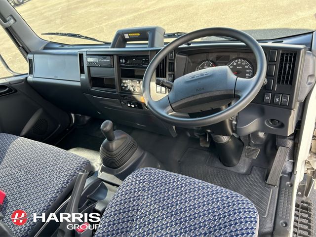 Image for 2025 Isuzu NPR Isuzu NPR 7.5T Thompson Dropside & PK 7.001 Palfinger crane