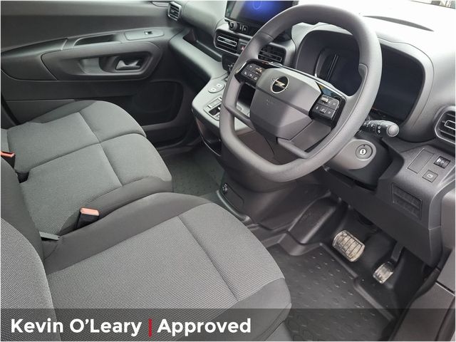 Image for 2026 Opel Combo Komfort Automatic L2H1