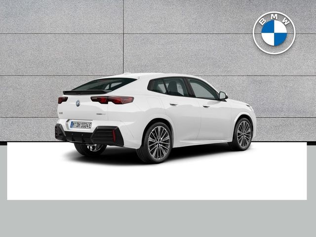 Image for 2026 BMW iX2 eDrive20 M sport