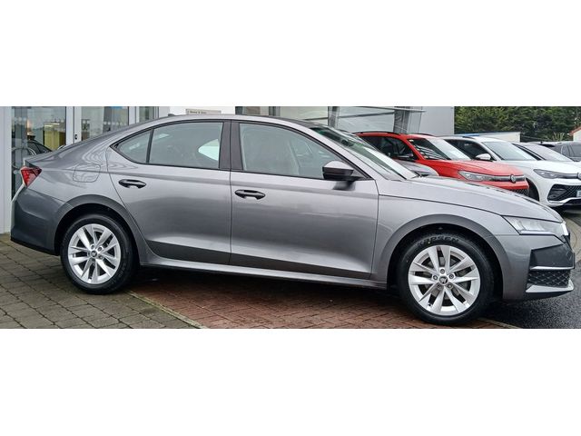 Image for 2025 Skoda Octavia Selection 2.0TDI 115HP **REAR VIEW CAMERA, APP CONNECT, 