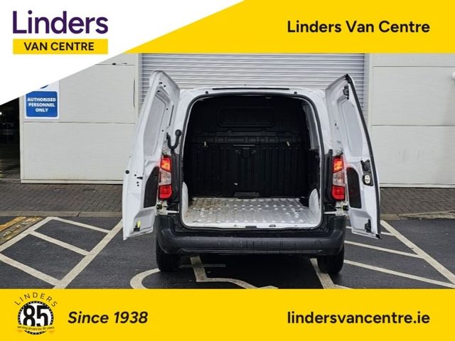 Image for 2024 Opel Combo 3 SEATS - FULL SERVICE HISTORY