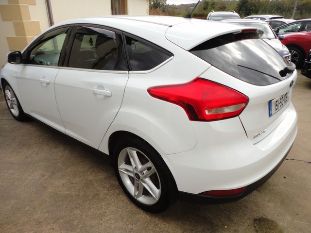 Image for 2015 Ford Focus 1.6 TDCI Zetec ECO S/S 113BHP 5DR