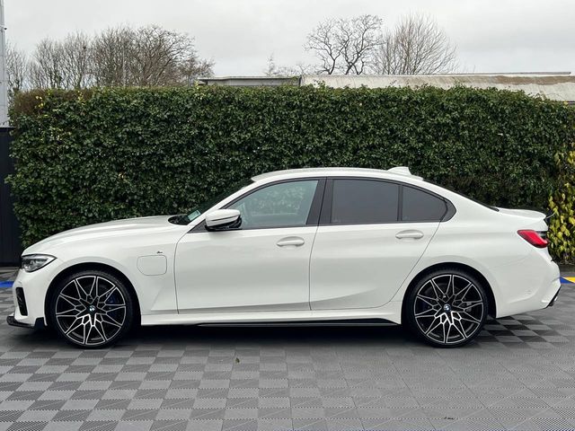 Image for 2021 BMW 3 Series 330e M-SPORT COMPETITION 2.0 ** VERY LOW MILEAGE ** // FULL SERVICE HISTORY // NEW 20" M3 COMP ALLOYS // LEATHER M-SPORT INTERIOR