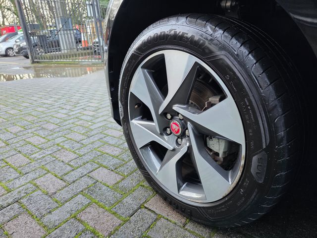 Image for 2022 Jaguar I-Pace BLACK EDITION AWD 400 BHP. HUGE SPEC. FINANCE ARRANGED. SIMI. AA APPROVED.