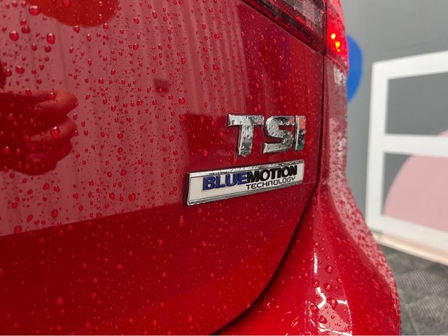 Image for 2017 Volkswagen Golf €16950 2017 VOLKSWAGEN GOLF TSI CONFORT LINE CONNECT 1.2 AUTOMATIC / CRUISE CONTROL / REVERSE CAMERA / PADDLE SHIFTERS AND MORE