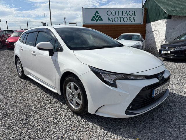 Image for 2023 Toyota Corolla 1.8 Hybrid Luna Saloon