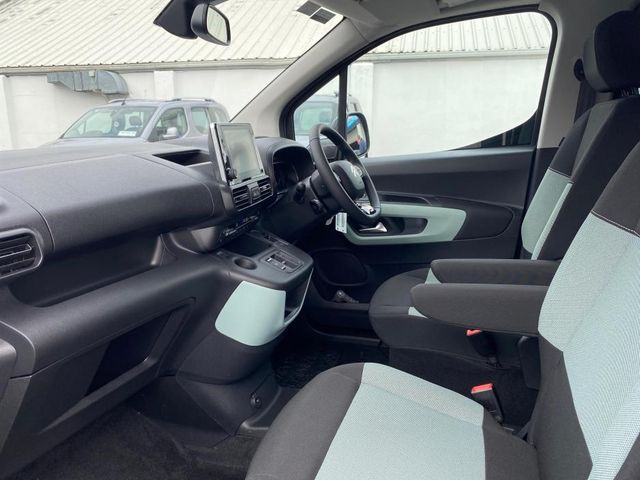 Image for 2025 Citroen Berlingo Multispace full electric 280 klm