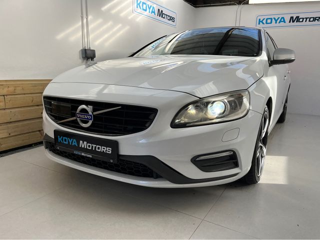 Image for 2016 Volvo V60 2.0 D4 R-DESIGN DIESEL AUTO // FULL LEATHER ELECTRIC SEATS // REVERSING CAMERA // CRUISE CONTROL // LANE ASSIST // COLLISION WARNING SYSTEM // TOP SPEC // UPGRADED ALLOYS