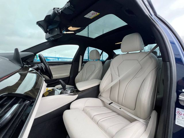 Image for 2019 BMW 5 Series 523d M-SPORT COMPETITION 2.0 D ** HUGE SPEC ** // OPENING SUNROOF // LEATHER M-SPORT INTERIOR // HARMAN/KARDON