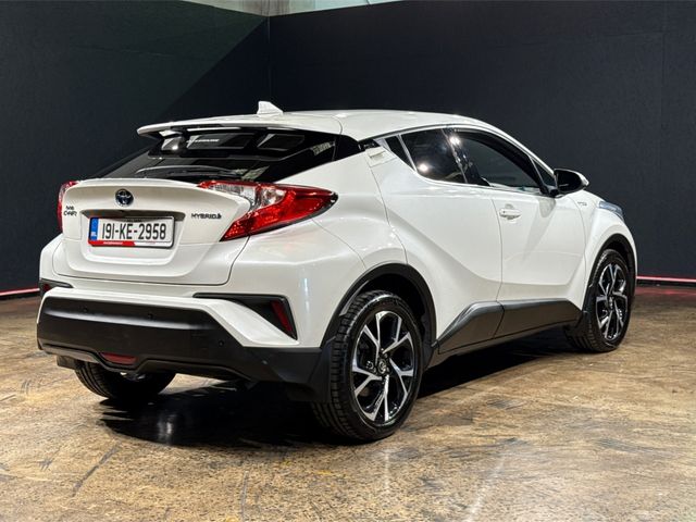 Image for 2019 Toyota C-HR 1.8 AUTOMATIC - HYBRID - ALLOY WHEELS - CRUISE CONTROL - MULTI FUNCTION STEERING WHEEL - HEATING / AC CONTROLS - HEATED SEATS