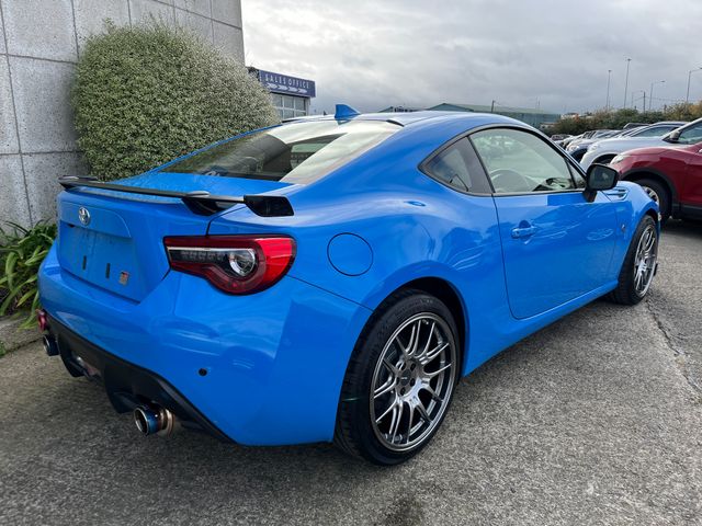 Image for 2020 Toyota GT86 2.0 PETROL AUTOMATIC //LOW MILES//ENKEI WHEELS//RARE COLOUR//