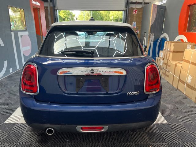 Image for 2016 Mini Cooper 2016 MINI COOPER 1.5 AUTOMATIC / CRUISE CONTROL / PARKING CAMERA AND MORE