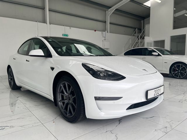 Image for 2021 Tesla Model 3 